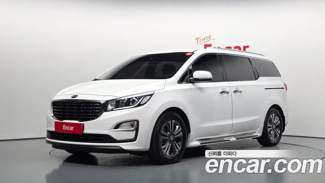 Kia Canival 2019 — photo 1