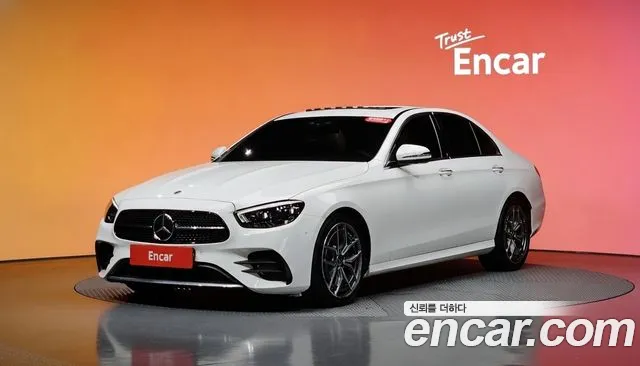 Mercedes-Benz E-Class 2021 — photo 1