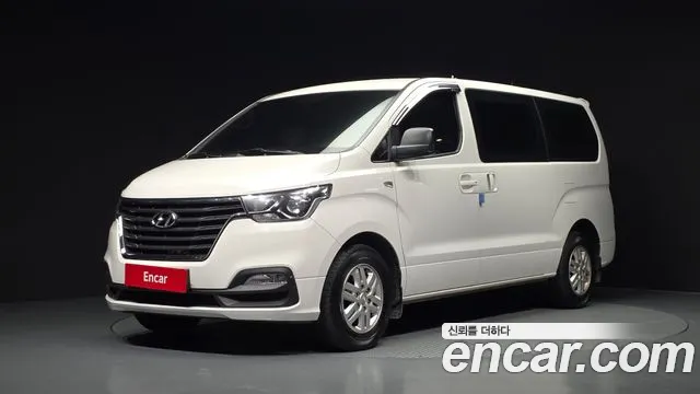 Hyundai Starex 2020 — photo 1