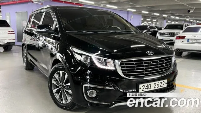 Kia Canival 2015 — photo 1