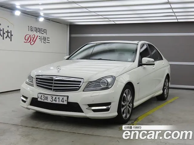 Mercedes-Benz C-Class 2012 — photo 1