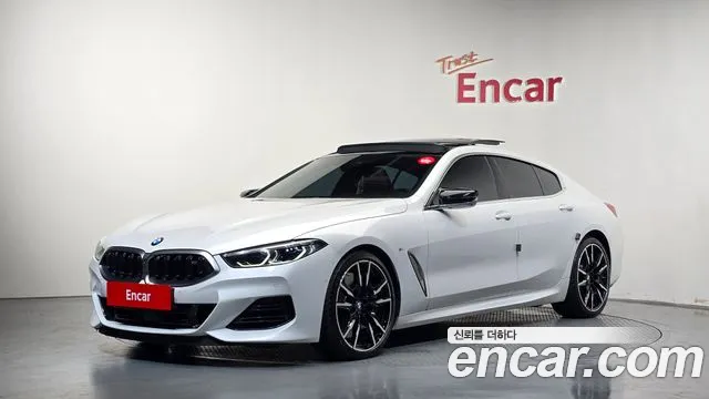 BMW 8-Series 2023 — photo 1