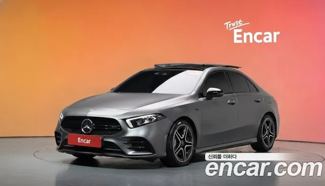 Mercedes-Benz A-Class 2023 — photo 1