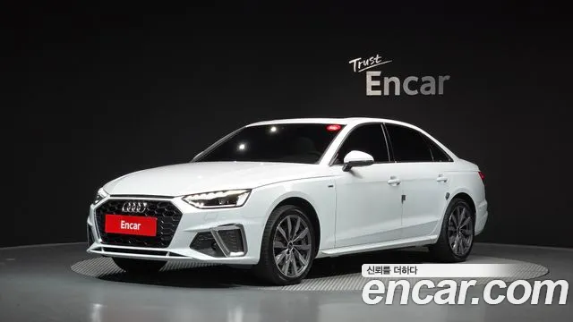 Audi A4 2023 — photo 1