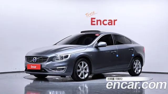 Volvo S60 2016 — photo 1