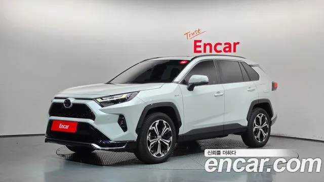 Toyota RAV4 2025 — photo 1