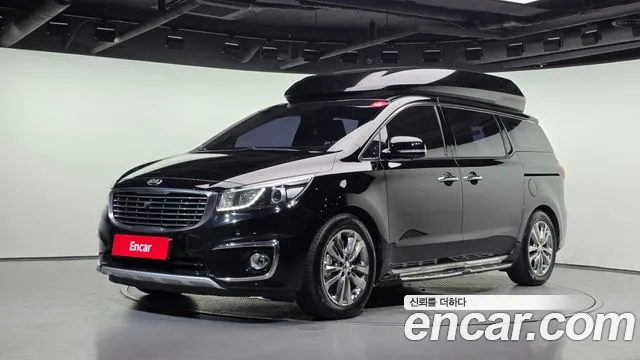 Kia Canival 2018 — photo 1