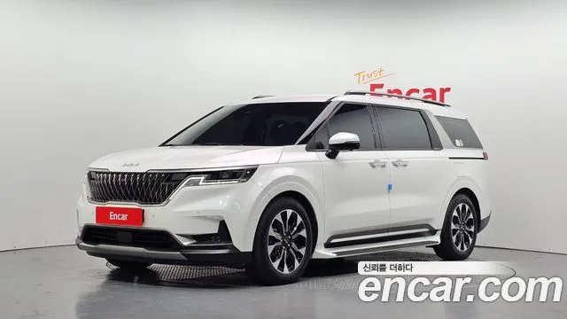 Kia Canival 2023 — photo 1