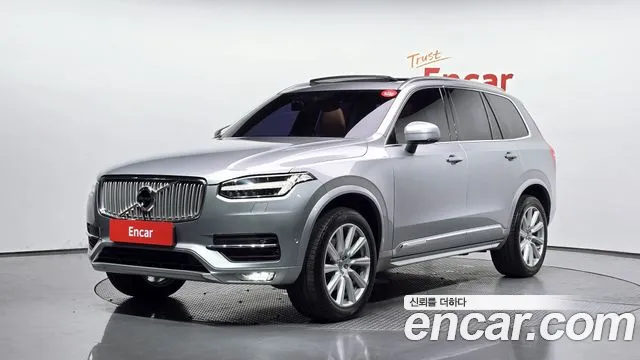 Volvo XC90 2017 — photo 1
