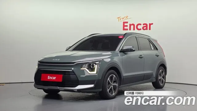 Kia Niro 2022 — photo 1