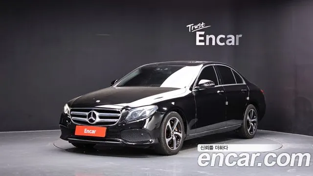 Mercedes-Benz E-Class 2019 — photo 1