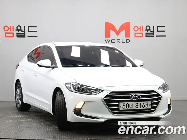 Hyundai AVANTE 2018 — photo 1