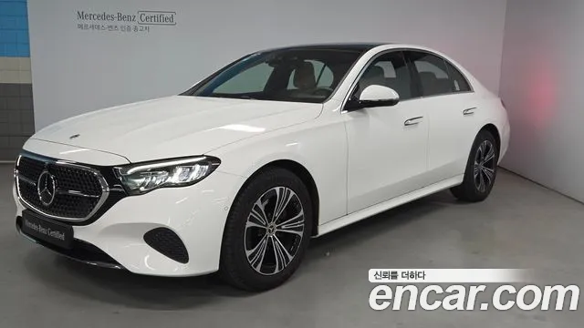 Mercedes-Benz E-Class 2026 — photo 1