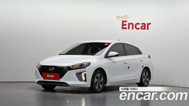 Hyundai Ioniq 2018 — photo 1