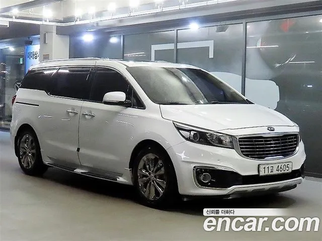 Kia Canival 2016 — photo 1