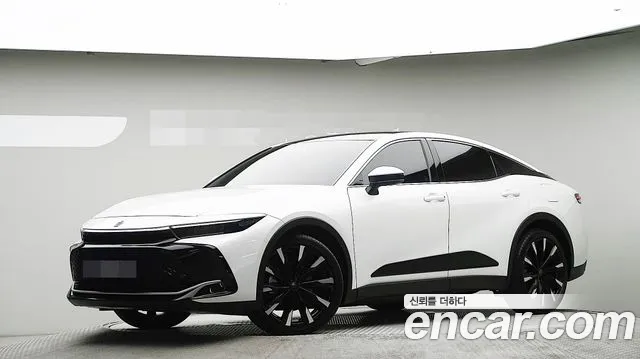 Toyota Crown 2023 — photo 1