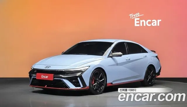 Hyundai AVANTE 2024 — photo 1