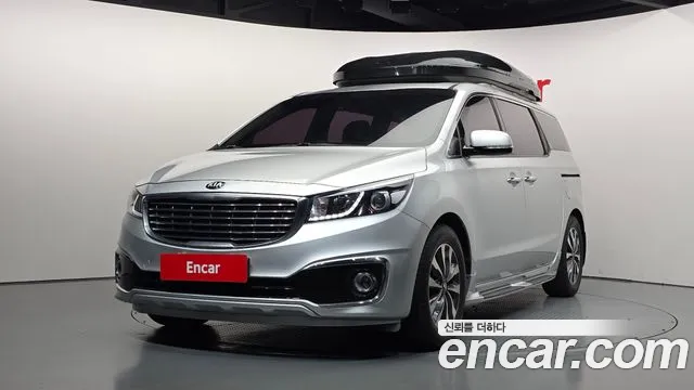 Kia Canival 2015 — photo 1