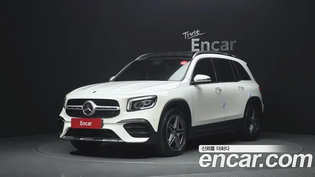 Mercedes-Benz GLB-Class 2020 — photo 1