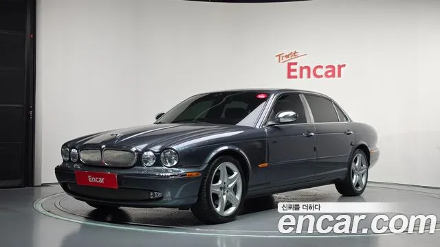 Jaguar XJ-8 2005 — photo 1