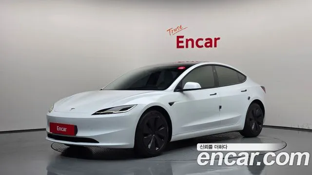 Tesla Model 3 2024 — photo 1
