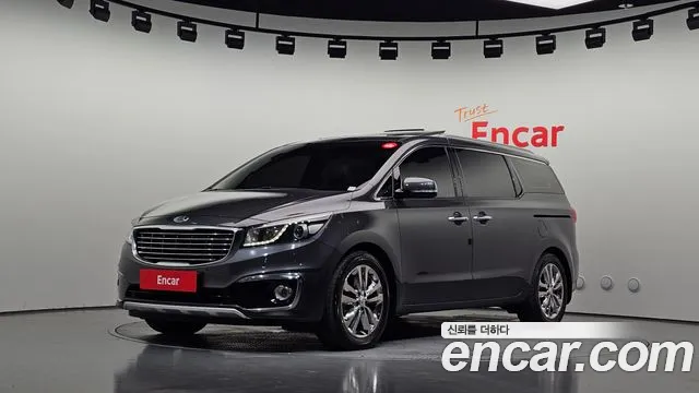 Kia Canival 2017 — photo 1