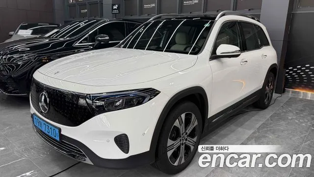 Mercedes-Benz EQB 2026 — photo 1