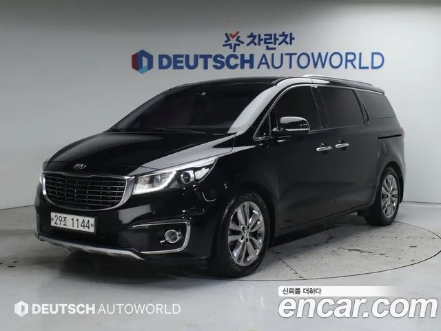 Kia Canival 2018 — photo 1