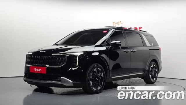 Kia Canival 2025 — photo 1