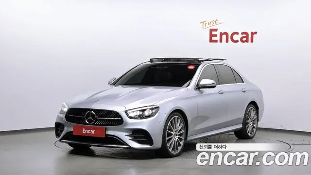 Mercedes-Benz E-Class 2022 — photo 1