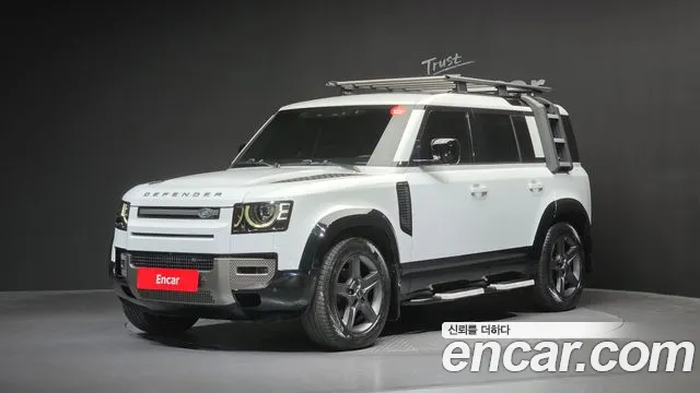 Land Rover Defender 2022 — photo 1