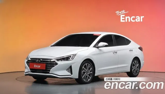 Hyundai AVANTE 2019 — photo 1