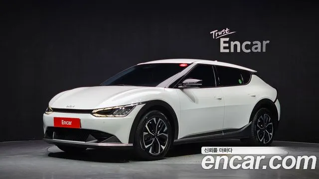 Kia EV6 2023 — photo 1