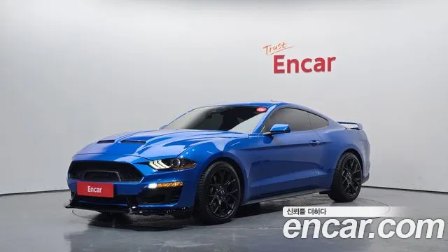 Ford Mustang 2020 — photo 1