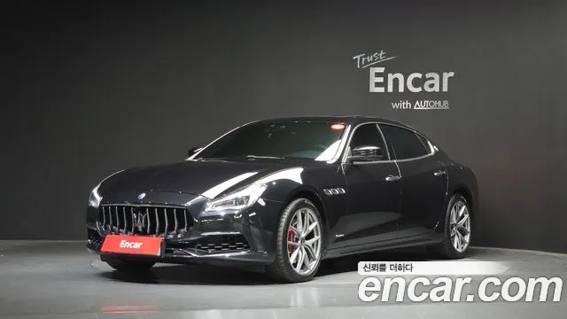 Maserati Quattroporte 2018 — photo 1