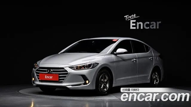 Hyundai AVANTE 2017 — photo 1
