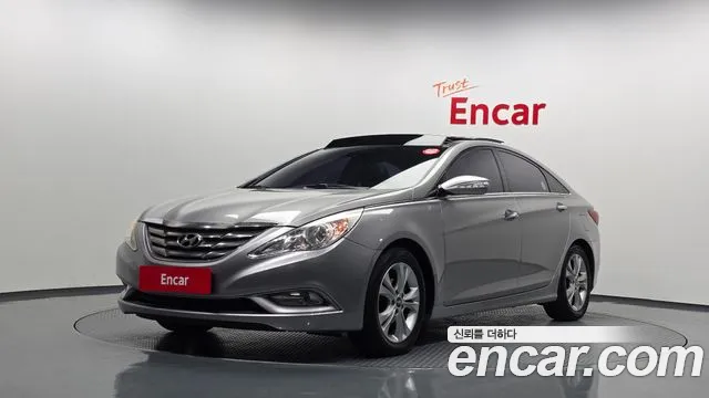 Hyundai Sonata 2011 — photo 1