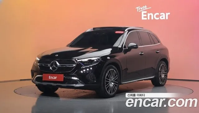 Mercedes-Benz GLC-Class 2023 — photo 1