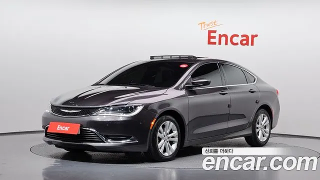 Chrysler 200 2015 — photo 1