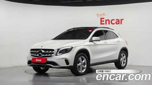 Mercedes-Benz GLA-Class 2018 — photo 1