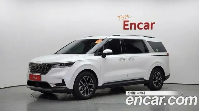 Kia Canival 2023 — photo 1