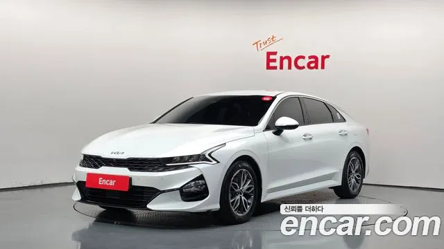 Kia K5 2023 — photo 1