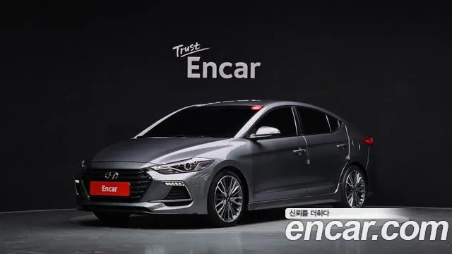 Hyundai AVANTE 2017 — photo 1