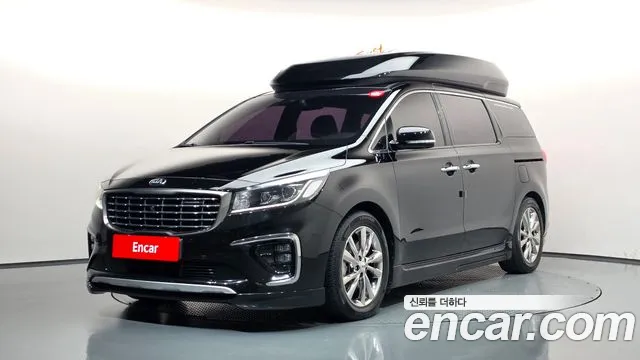 Kia Canival 2019 — photo 1