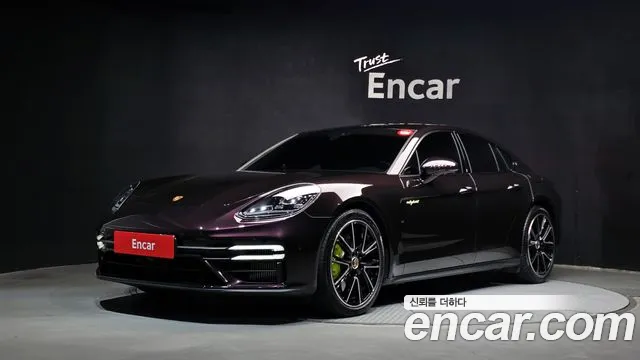 Porsche Panamera 2021 — photo 1