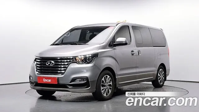 Hyundai Starex 2019 — photo 1