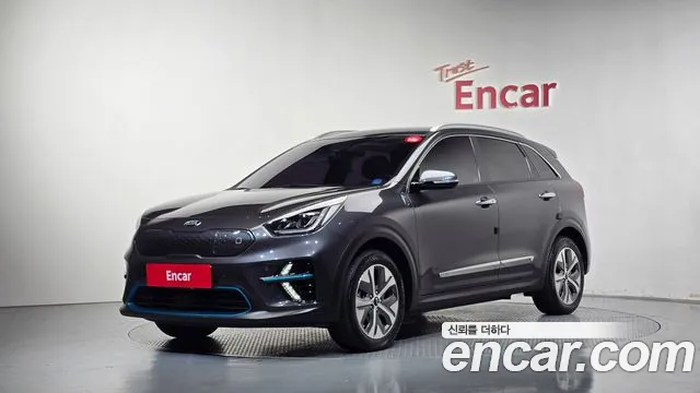 Kia Niro 2019 — photo 1