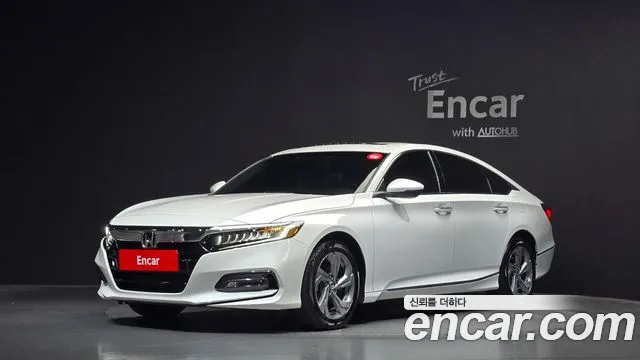 Honda Accord 2018 — photo 1