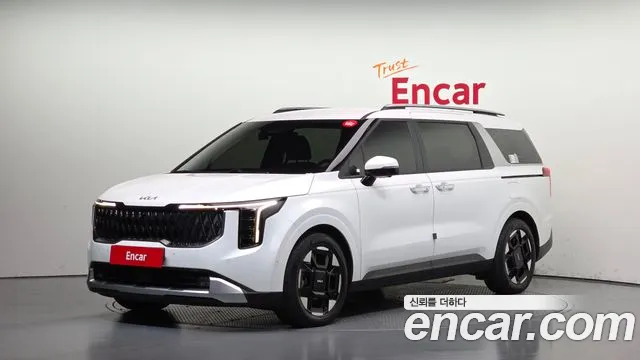 Kia Canival 2025 — photo 1