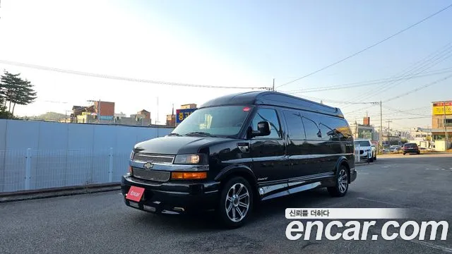 Chevrolet Express Van 2016 — photo 1